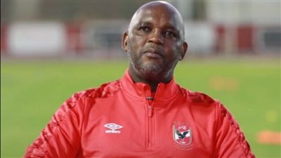 موسيماني يحاضر لاعبي الأهلي قبل نهائي السوبر الإفريقي