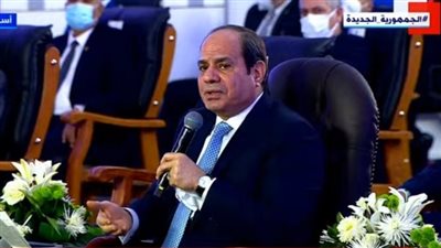 خالد أبو بكر: الرئيس السيسي يتحدث مع حكومته على الهواء مباشرة 