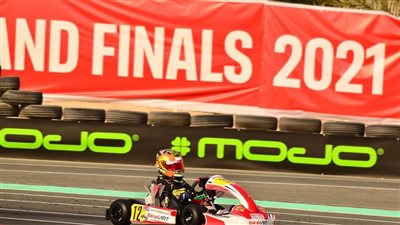 وزيرة الهجرة تهنئ الطفل زين بالإمارات لفوزه ضمن أفضل 10 متسابقين بالعالم في سباق سيارات 