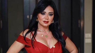 بعد تصدرها التريند بسبب خلعها الحذاء.. رانيا يوسف لـ 