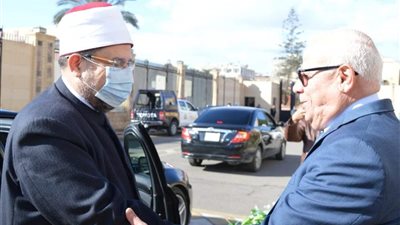 محافظ بورسعيد يستقبل وزير الأوقاف للمشاركة باحتفالات العيد القومي للمحافظة (صور)