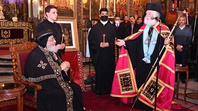  البابا تواضروس يهنئ بطريرك الروم الأرثوذكس بعيد الميلاد 