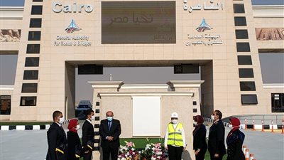 طلاب جامعة حلوان يشاركون في الافتتاحات الرئاسية لعدة مشاريع