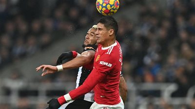 مانشستر يونايتد يتعثر أمام نيوكاسل في الدوري الإنجليزي 