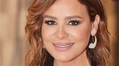 كارول سماحة: انتظروا كليب جديد في 2022 وإلهام شاهين أقرب صديقاتي في مصر