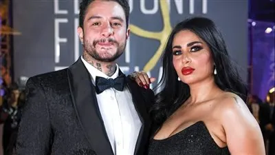 6 مهرجانات و4 قبلات.. أبرز مشاهد أحمد الفيشاوي وندى كامل (صور)