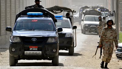 الشرطة الباكستانية تعتقل اثنين من عناصر حركة طالبان