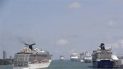 السلطات الصحية الأمريكية تحذر من الرحلات البحرية بغض النظر عن حالة التطعيم