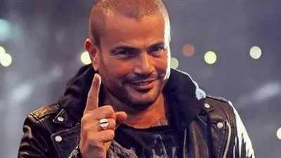 عمرو دياب يشعل موسم الرياض ويضع بصمته على جدار المشاهير