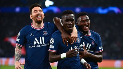 عاجل.. باريس سان جيرمان يوافق على رحيل نجم الفريق في يناير
