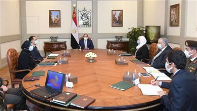 عاجل.. السيسي يجتمع برئيس الحكومة وعدد من الوزراء ويصدر توجيهات هامة