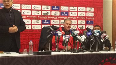 كيروش يكشف سبب استبعاد أفشة وطارق حامد