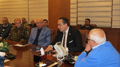 السبكي يلتقي محافظ بورسعيد لمتابعة الموقف التنفيذي لمبنى الجناح البحري 