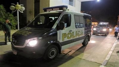 ضبط سائق لسرقته سلع مدعمة وبيعها بالسوق السوداء بسوهاج