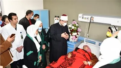 «الرئيس الإنسان».. قصة سيدة الشهامة من السحل لتكريم «السيسي»: «ضربت لنا المثل في العطاء والتضحية»