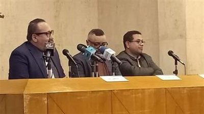 توقيع رواية أبناء حورة للكاتب عبد الرحيم كمال بمكتبة القاهرة