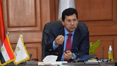 وزير الرياضة يكشف ما قاله محمد صلاح خلال لقائه به (فيديو)