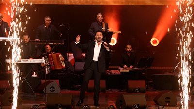 عاصي الحلاني يبحر بمسرح اليوبيل في إكسبو 2020 إلى أجواء الأنغام اللبنانية والدبكة ويقدم مفاجأته مع نجله