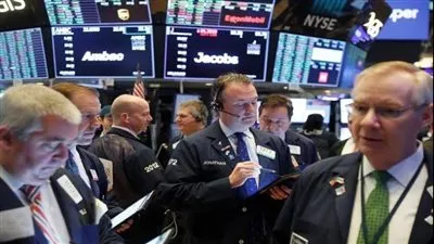 تراجعات محدودة.. أخبار الأسهم الأمريكية اليوم الجمعة