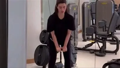 روان بن حسين تستعرض لياقتها من داخل الجيم