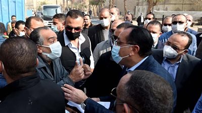 توجيهات عاجلة من رئيس الوزراء بخصوص التعويضات بعد إزالات شارع المعز (صور) 