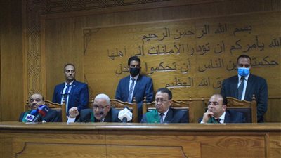 تأجيل محاكمة 22 متهمًا في قضية 