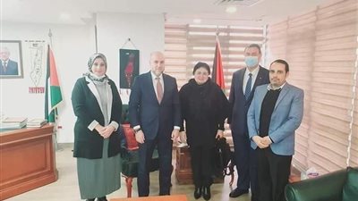 من هم الباحثين الذي كرمهم الرئيس الفلسطيني؟ 