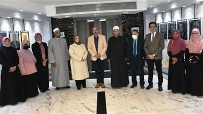 محافظ أسوان يطلق إشارة البدء للقافلة الدعوية والتوعوية الثانية للواعظات (صور)