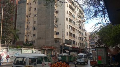 هطول أمطار متوسطة إلى غزيرة على مناطق غرب الإسكندرية (فيديو وصور)