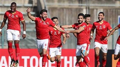 نجم الأهلي يؤجل رحيله عن القلعة الحمراء