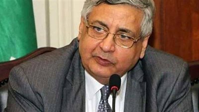 هل هناك نقص في الأدوية بالصيدليات؟.. تاج الدين يحسم الجدل (فيديو)