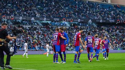 برشلونة يسعي لتحصين نجمه من أطماع مانشستر سيتي