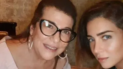 إصابة والدة الفنانة مي عزالدين بفيروس كورونا 
