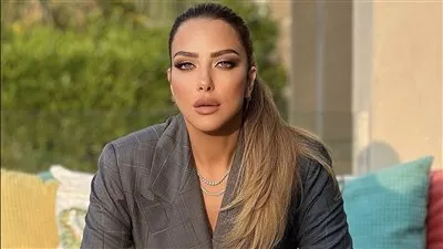 بإطلالة كلاسيكية.. ريم مصطفى تبهر جمهورها بأحدث ظهور لها 