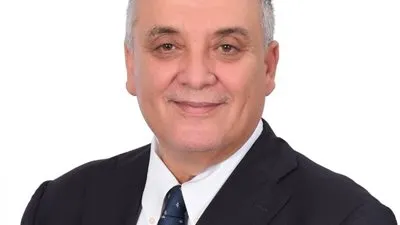 برلماني ردا على تقرير 