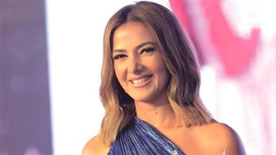 بمناسبة الفلانتين.. دنيا سمير غانم تتذكر قصة حب والديها (صورة)