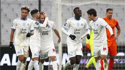 حرمان مارسيليا الفرنسي من إبرام تعاقدات جديدة لمدة عام 