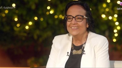 لميس جابر تكشف عن رد فعلها بعد دموع يحيى الفخراني خلال الحديث عن زواجهما