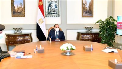 الرئيس السيسي يتابع مشروع إنشاء مصنع للضمادات الطبية