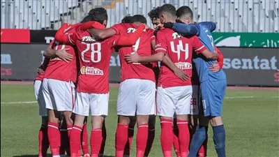 نجم صن دوانز على أعتاب الأهلي