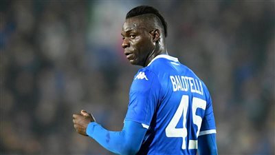 بالوتيلي: هذا اللاعب المغربي أفضل فنيًا من نيمار 