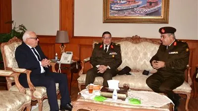 محافظ بورسعيد يستقبل رئيس هيئة التسليح ومدير إدارة المركبات بالهيئة الهندسية