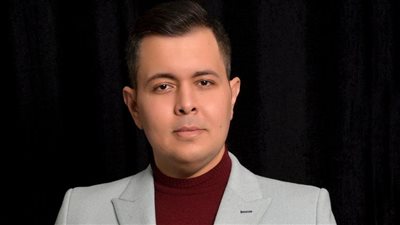 كريم مغاوري يحيي ذكرى وفاة نور الشريف: 