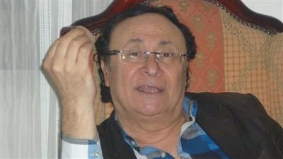 كشف ملابسات استغاثة المخرج مراد منير بشأن طرده من مسكنه