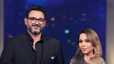 أكرم حسني ضيف أسما إبراهيم في حبر سري