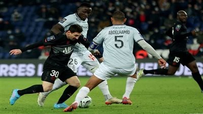 باريس سان جيرمان يسحق ريمس برباعية في ليلة عودة ميسي