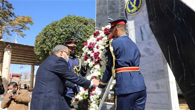 محافظ المنيا: رجال الشرطة والقوات المسلحة سجلوا أروع البطولات والتضحيات