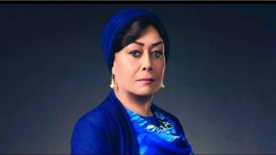 امرأة زائدة الوزن.. هالة فاخر تكشف عن دورها في مسرحية 