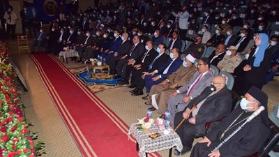 الأنبا عمانوئيل يشارك في احتفال محافظة الأقصر بعيد الشرطة الـ٧٠