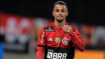 الهلال السعودي يعلن ضم البرازيلي ميتشائيل